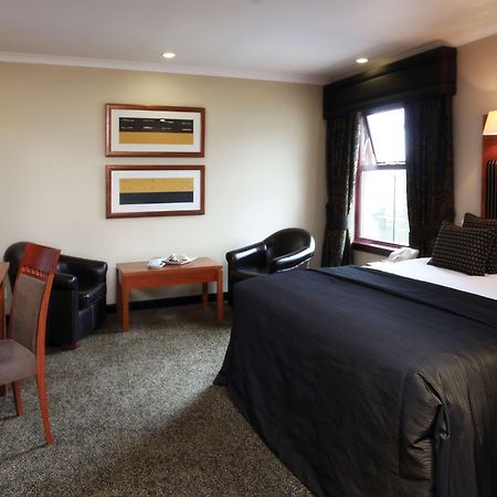 Best Western Garfield House Hotel Chryston Стая снимка