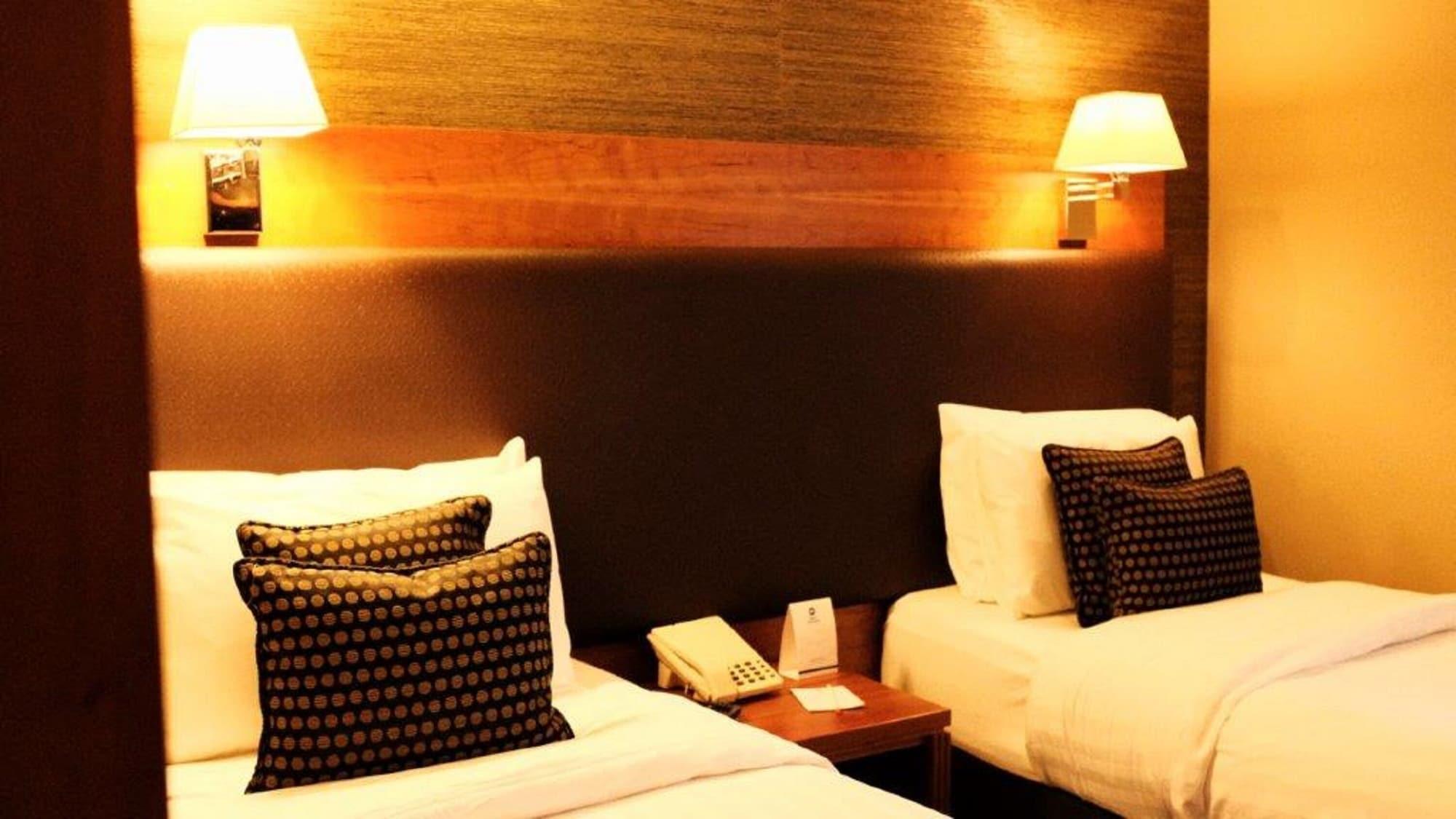 Best Western Garfield House Hotel Chryston Екстериор снимка