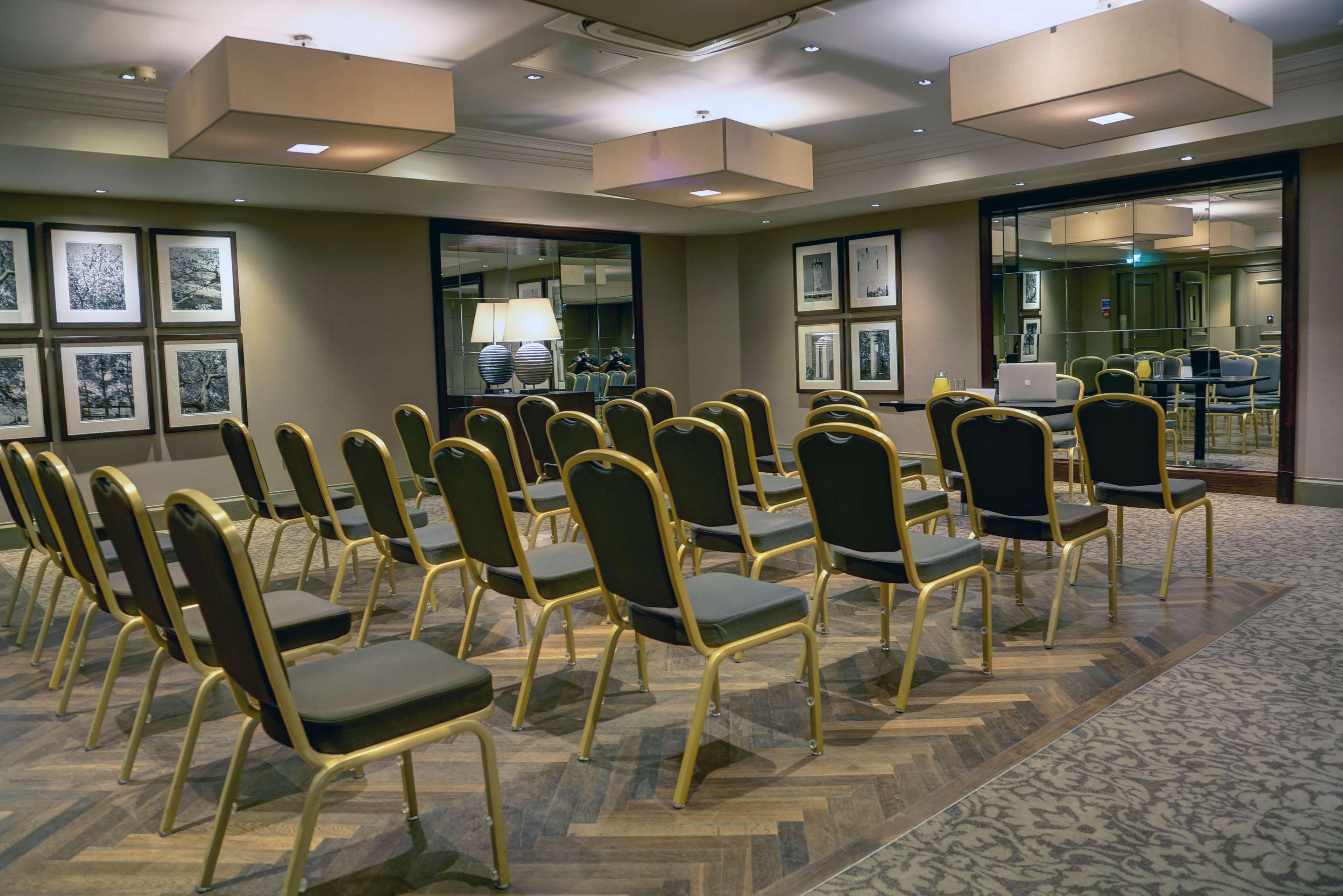 Best Western Garfield House Hotel Chryston Екстериор снимка