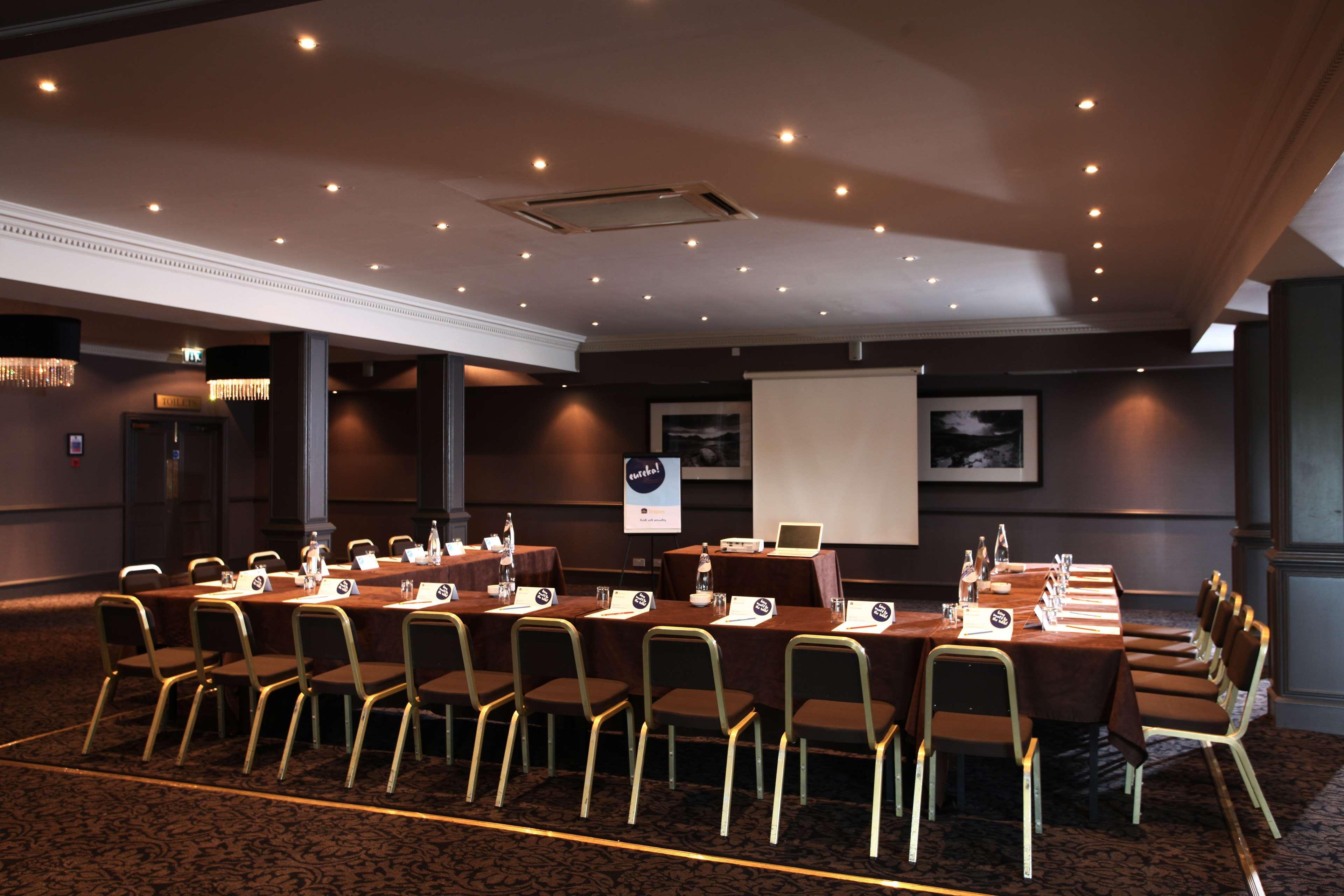 Best Western Garfield House Hotel Chryston Бизнес снимка