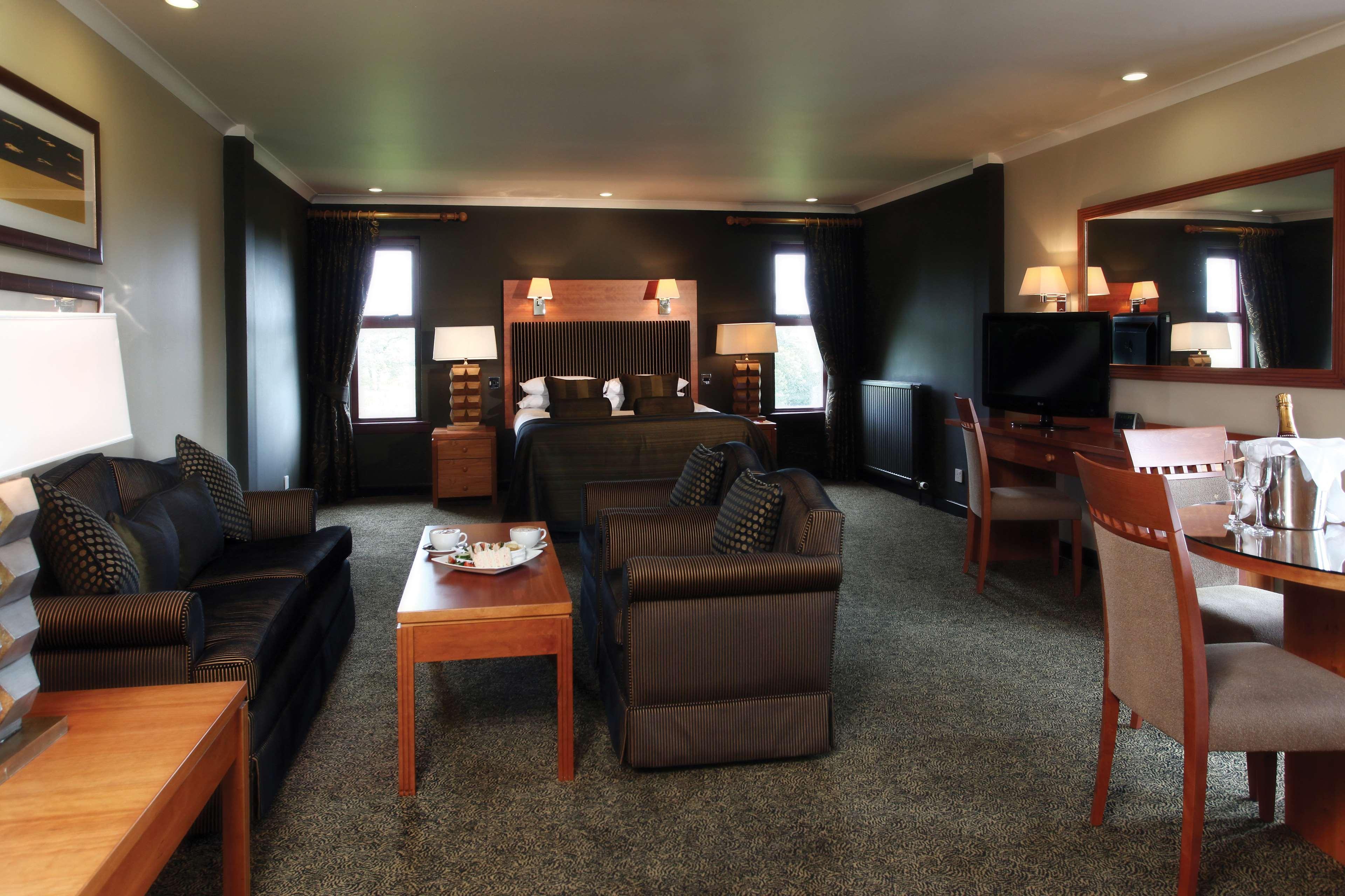 Best Western Garfield House Hotel Chryston Екстериор снимка